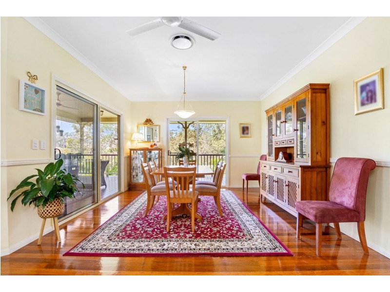 68 Falconglen Place, Ferny Grove QLD 4055