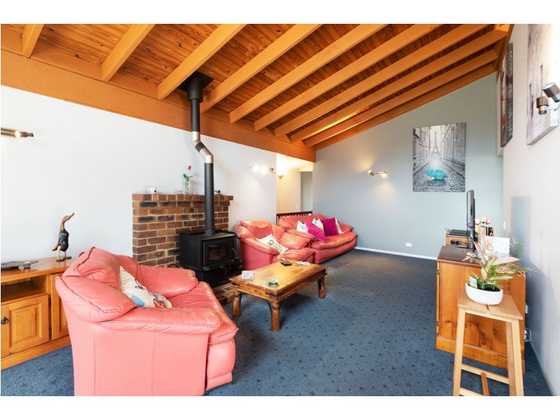 7 Tarawill Crescent, Ferny Hills QLD 4055