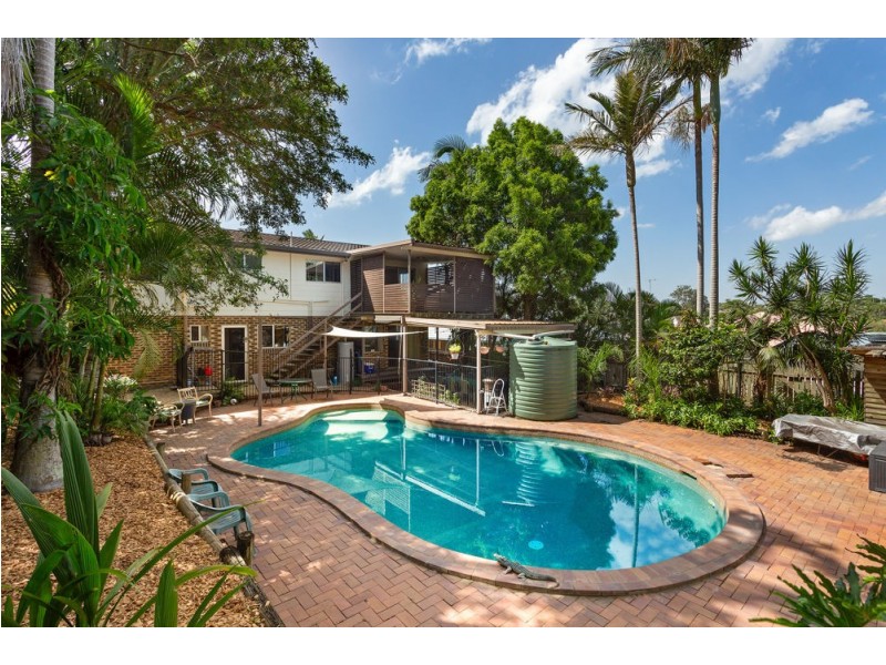 19 Illuta Avenue, Ferny Hills QLD 4055
