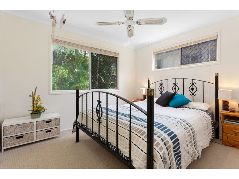 19 Illuta Avenue, Ferny Hills QLD 4055
