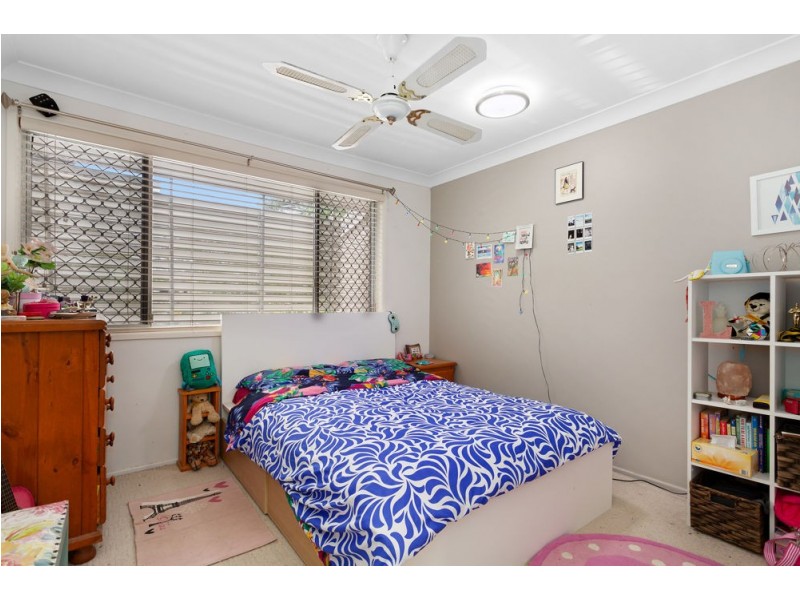 19 Illuta Avenue, Ferny Hills QLD 4055