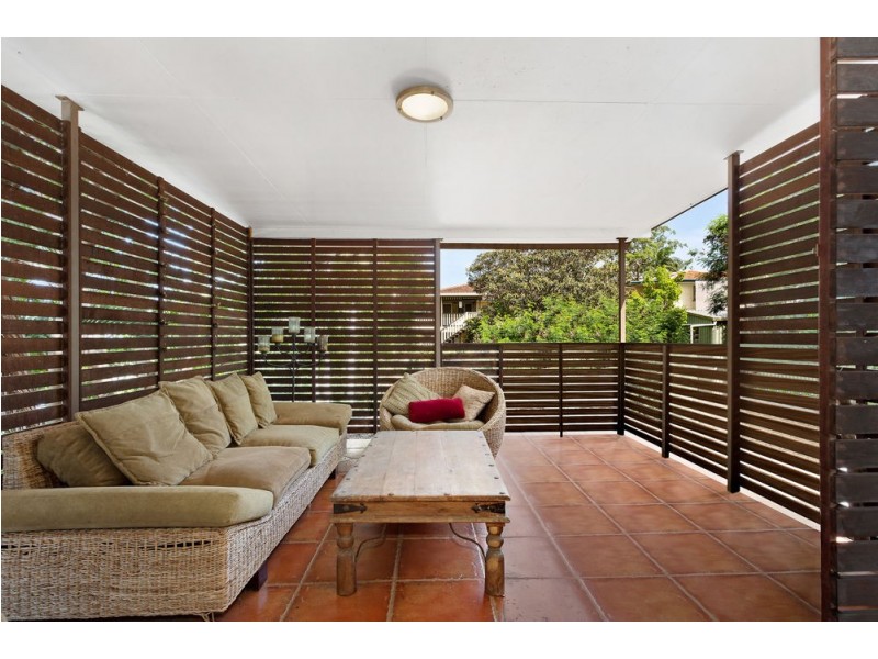19 Illuta Avenue, Ferny Hills QLD 4055