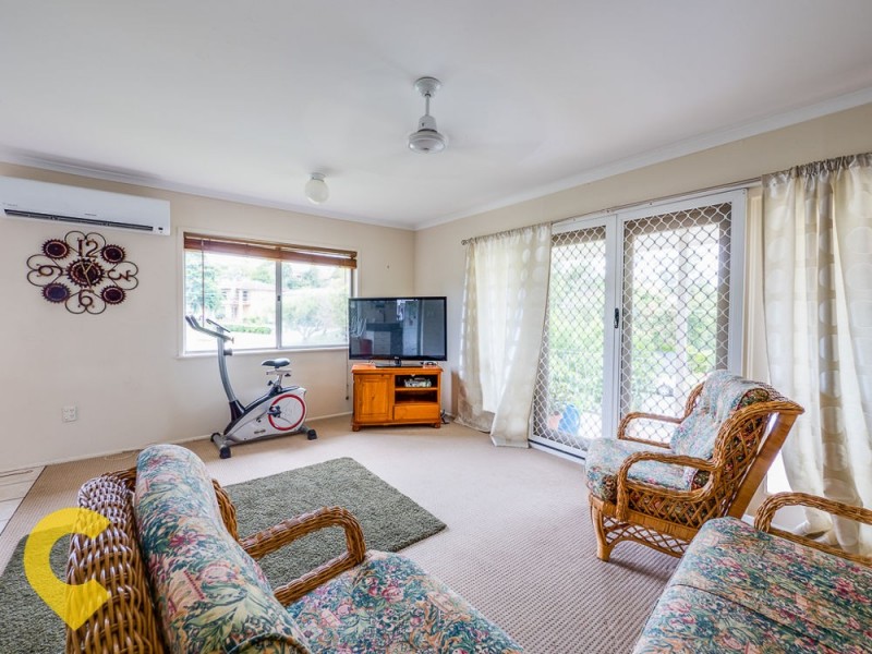 34 Dunbil Avenue, Ferny Hills QLD 4055