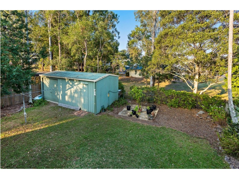 15 Rinavore Street, Ferny Grove QLD 4055