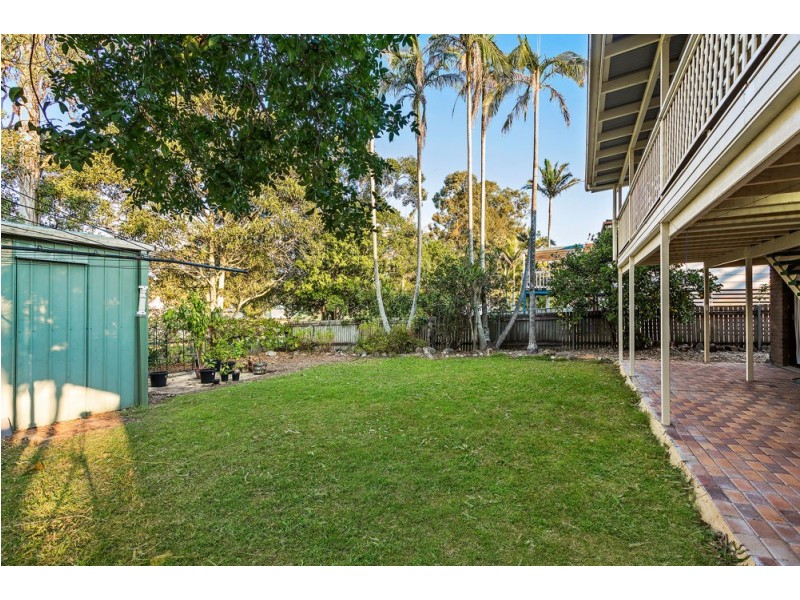 15 Rinavore Street, Ferny Grove QLD 4055