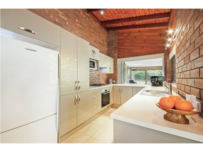 8 Lily Street, Everton Hills QLD 4053