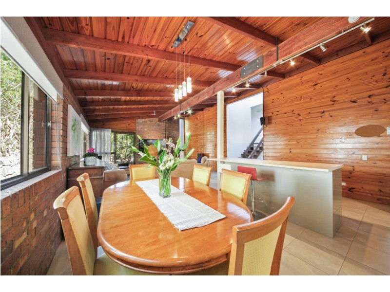 8 Lily Street, Everton Hills QLD 4053