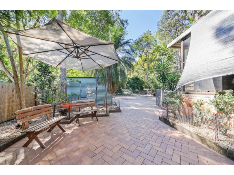 8 Lily Street, Everton Hills QLD 4053