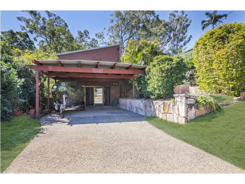 8 Lily Street, Everton Hills QLD 4053