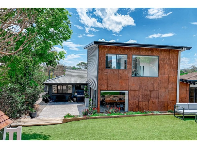 5 Mawarra Crescent, Ferny Hills QLD 4055