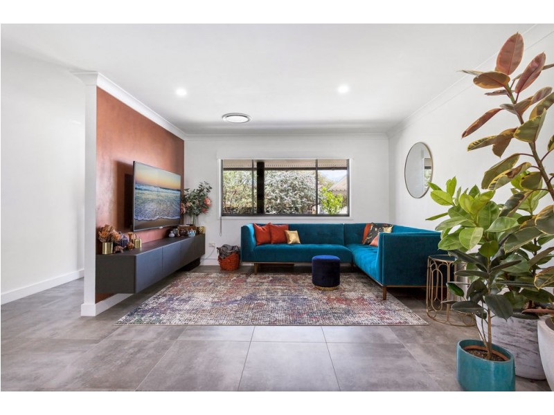 5 Mawarra Crescent, Ferny Hills QLD 4055