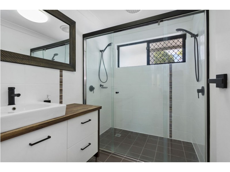 5 Mawarra Crescent, Ferny Hills QLD 4055