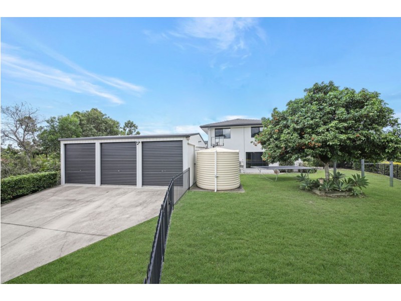12 Snow Wood Drive, Eatons Hill QLD 4037