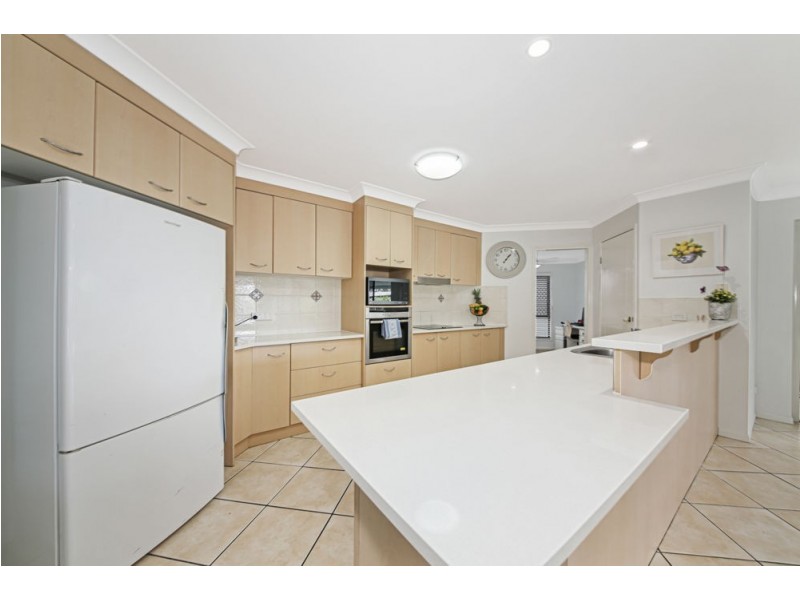 12 Snow Wood Drive, Eatons Hill QLD 4037