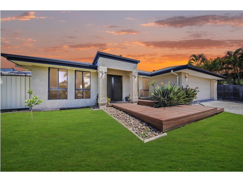 19 Franzin Drive, Cashmere QLD 4500