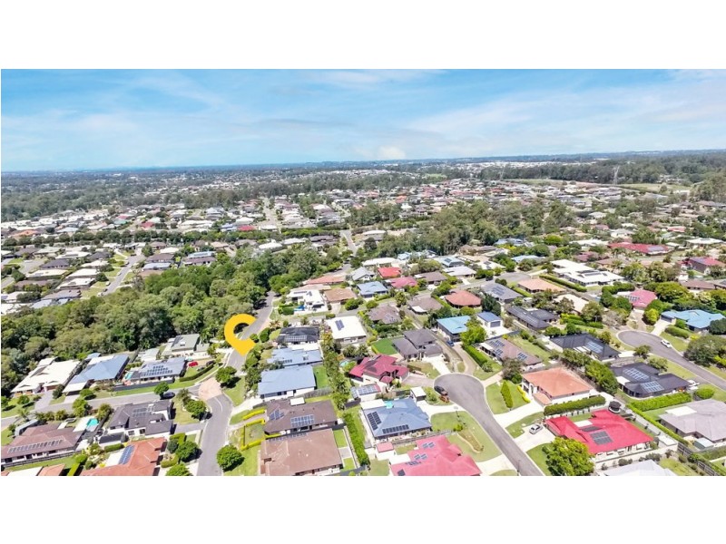 19 Franzin Drive, Cashmere QLD 4500