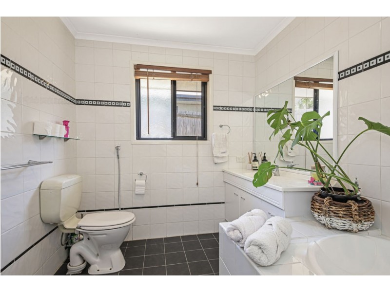 19 Franzin Drive, Cashmere QLD 4500