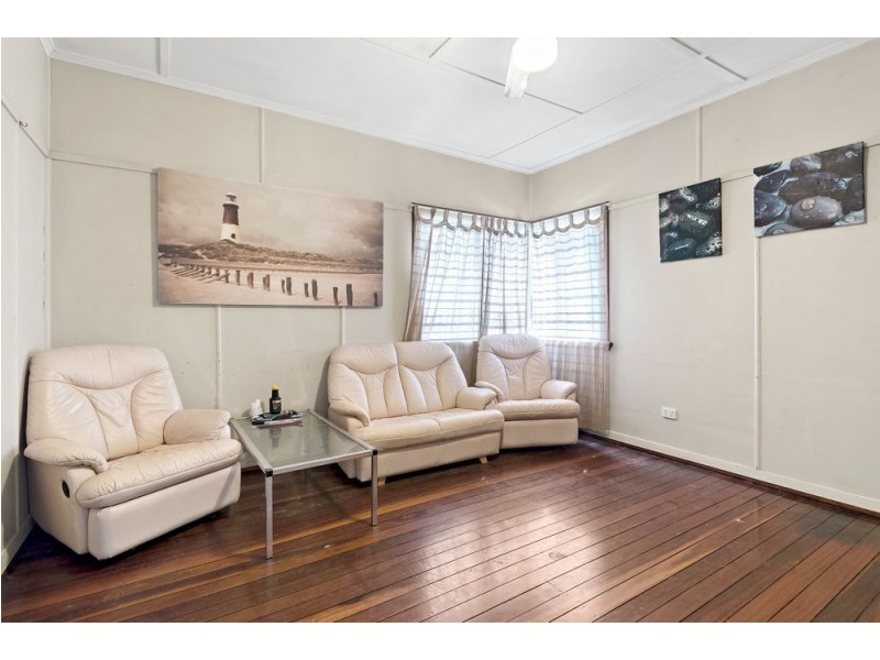 32 Brennan Street, Stafford QLD 4053