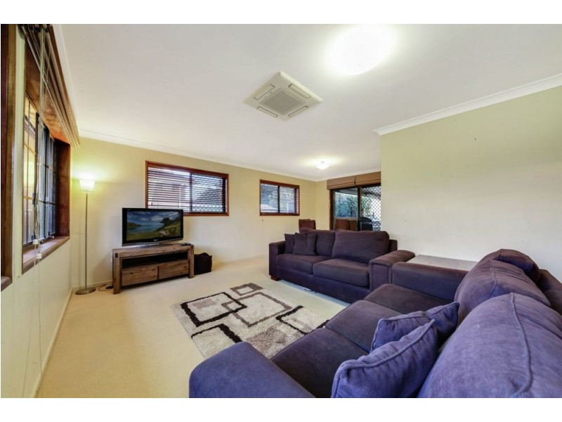 54 Bergin Rd, Ferny Grove QLD 4055