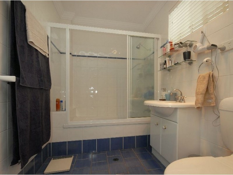 2/45 Wickham Street, Newmarket QLD 4051