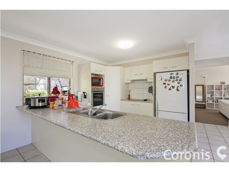 1 Caswell Place, Arana Hills QLD 4054