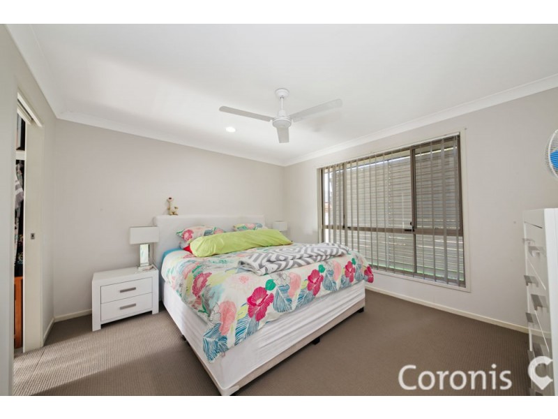 1 Caswell Place, Arana Hills QLD 4054