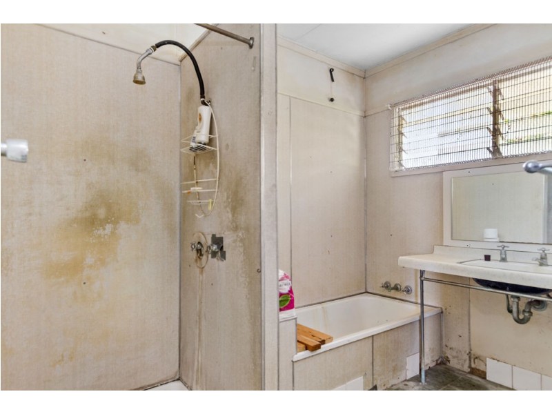 82 Patricks Road, Arana Hills QLD 4054