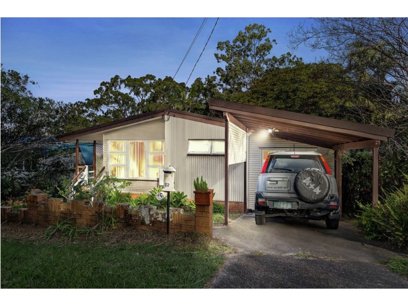 32 Eveleigh Street, Arana Hills QLD 4054