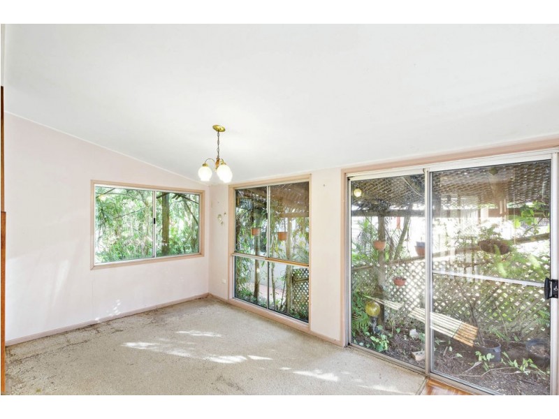 32 Eveleigh Street, Arana Hills QLD 4054