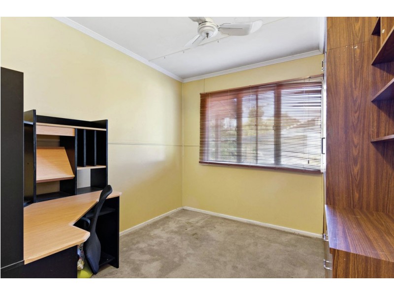 32 Eveleigh Street, Arana Hills QLD 4054