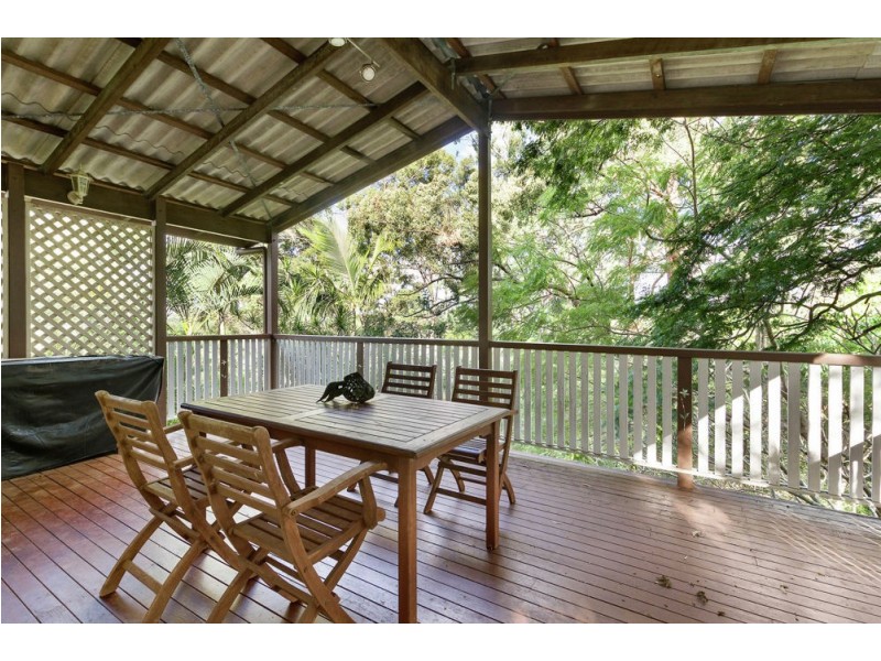 32 Eveleigh Street, Arana Hills QLD 4054