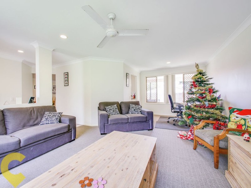 10 Charolais Crescent, Upper Kedron QLD 4055