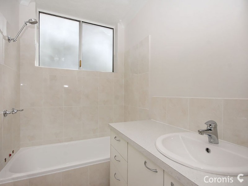 2/598 South Pine Road, Everton Park QLD 4053