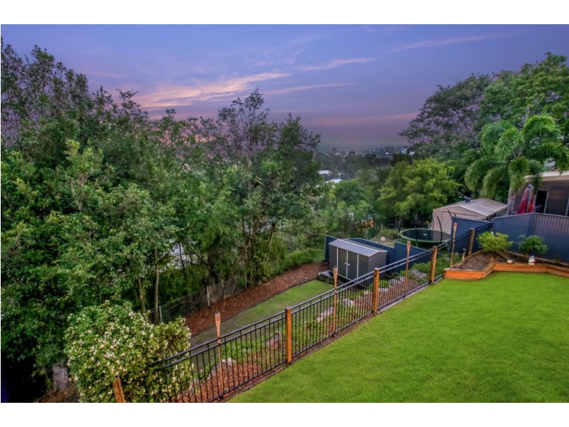 25 View Crescent, Arana Hills QLD 4054