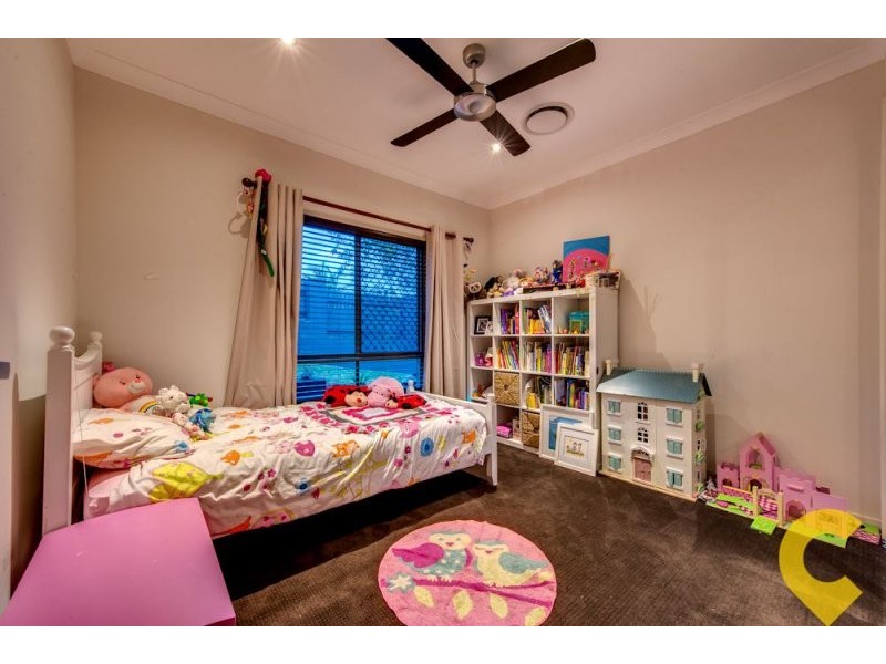 6 Hughes Street, Mcdowall QLD 4053