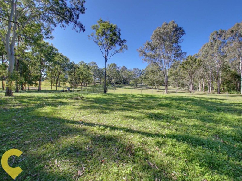 Camp Mountain QLD 4520