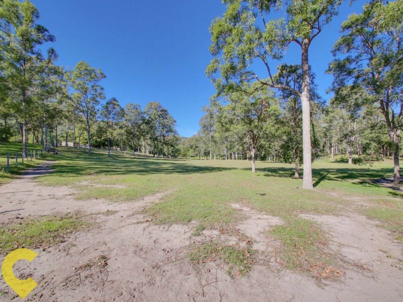 Camp Mountain QLD 4520