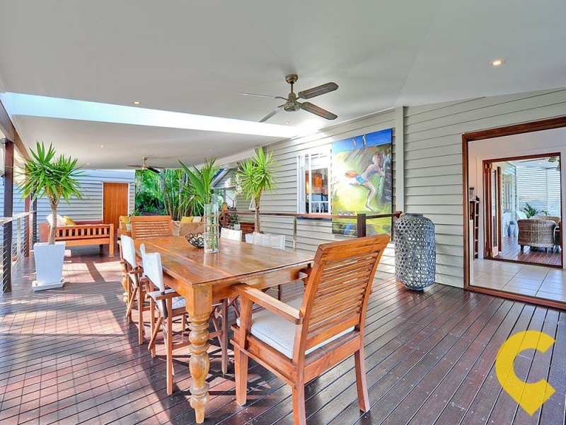 22 Lansdowne Street, Newmarket QLD 4051