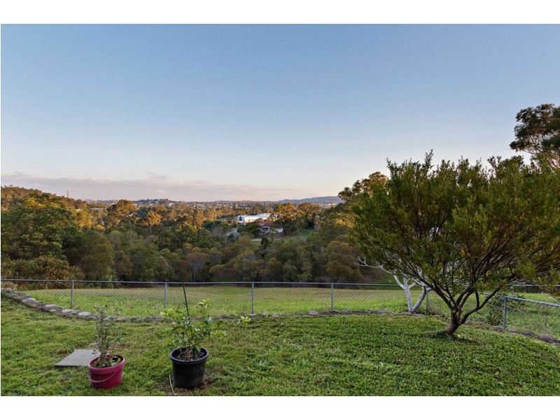 22 McAdam Street, Everton Park QLD 4053