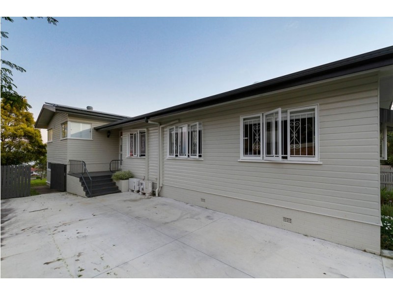 22 McAdam Street, Everton Park QLD 4053