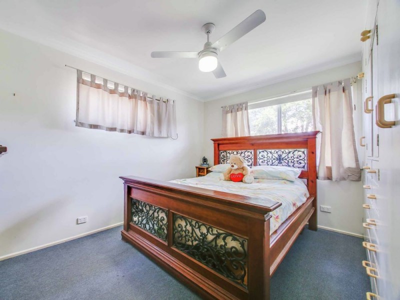 32 Cobbity Crescent, Arana Hills QLD 4054