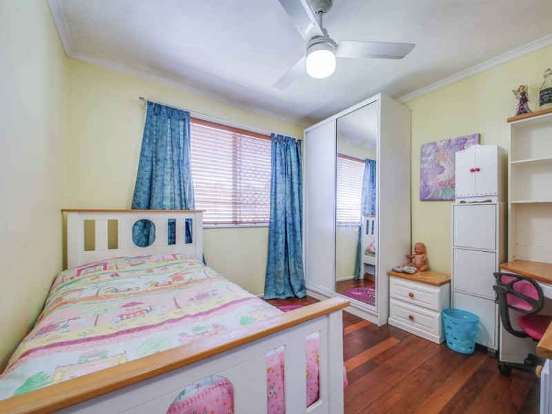 32 Cobbity Crescent, Arana Hills QLD 4054