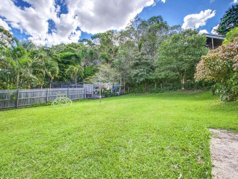 32 Cobbity Crescent, Arana Hills QLD 4054