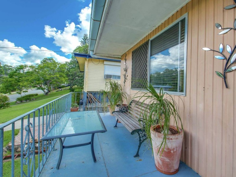 32 Cobbity Crescent, Arana Hills QLD 4054