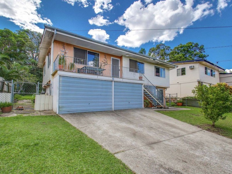 32 Cobbity Crescent, Arana Hills QLD 4054