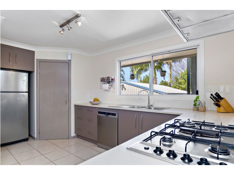 4 Onslow Street, Arana Hills QLD 4054