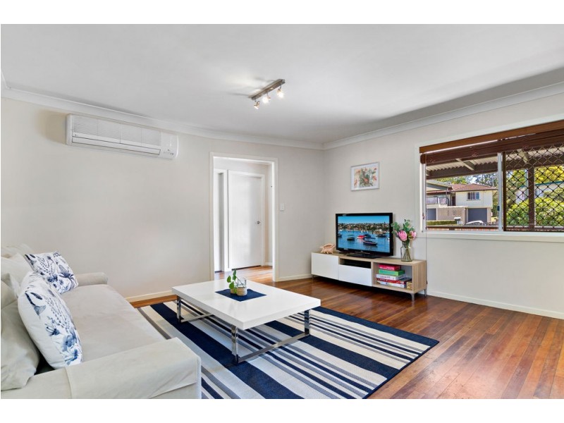 4 Onslow Street, Arana Hills QLD 4054