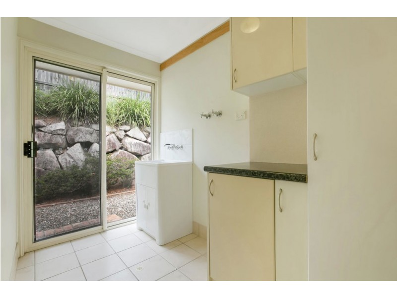 8 Prospect Place, Upper Kedron QLD 4055