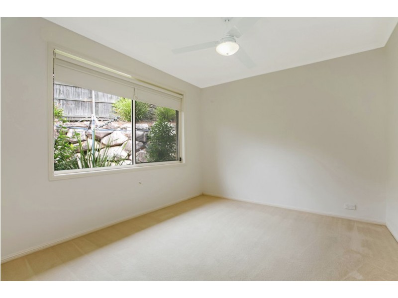 8 Prospect Place, Upper Kedron QLD 4055