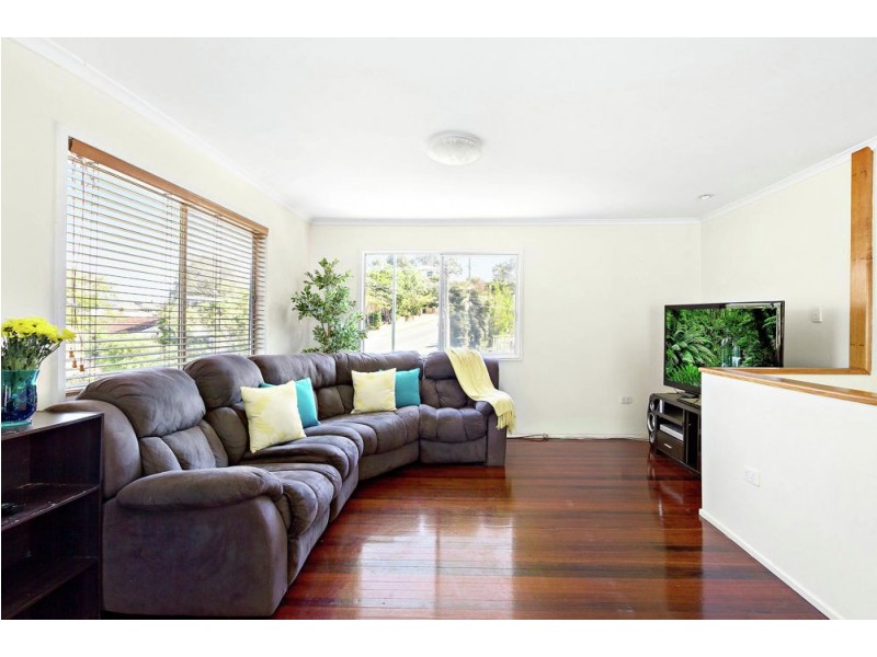 2 Keperra Court, Arana Hills QLD 4054